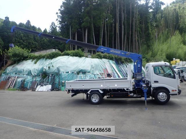 Hino DUTRO 2010-07 8229657-25
