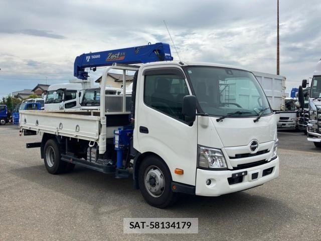 Hino DUTRO 2023-09 8229611-1