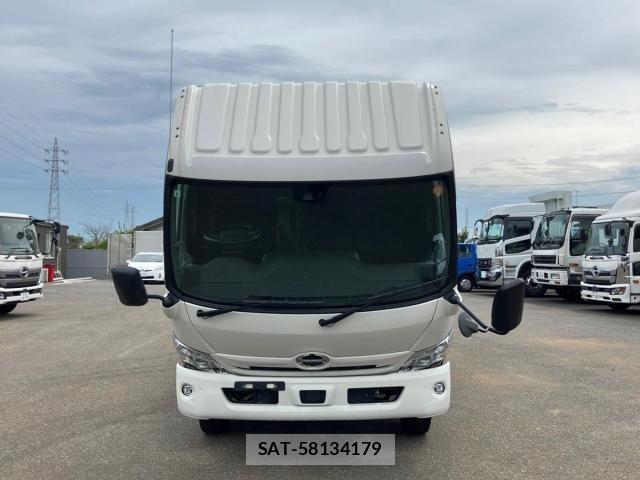 Hino DUTRO 2023-09 8229611-23