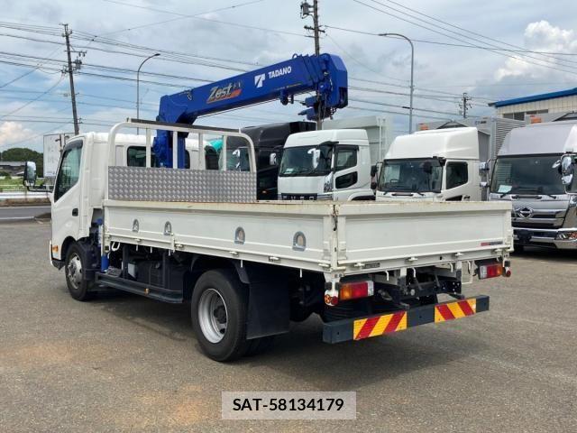 Hino DUTRO 2023-09 8229611-3