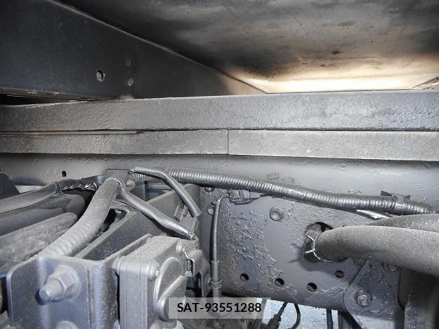 Hino DUTRO 2015-03 8229699-19