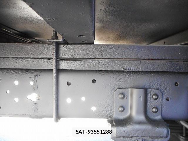 Hino DUTRO 2015-03 8229699-22