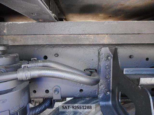 Hino DUTRO 2015-03 8229699-23
