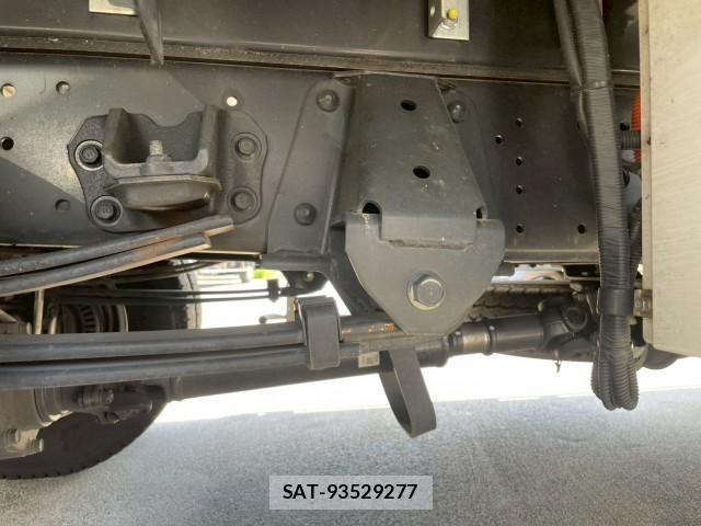 Hino DUTRO 2025-06 8229598-22