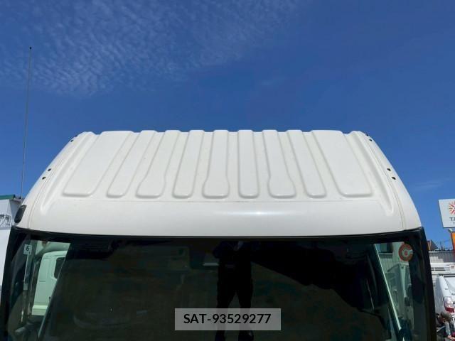 Hino DUTRO 2025-06 8229598-27