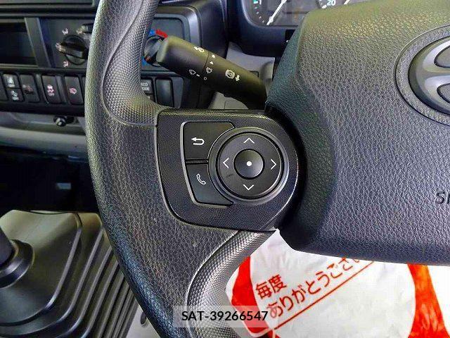 Hino DUTRO 2026-01 8229638-16