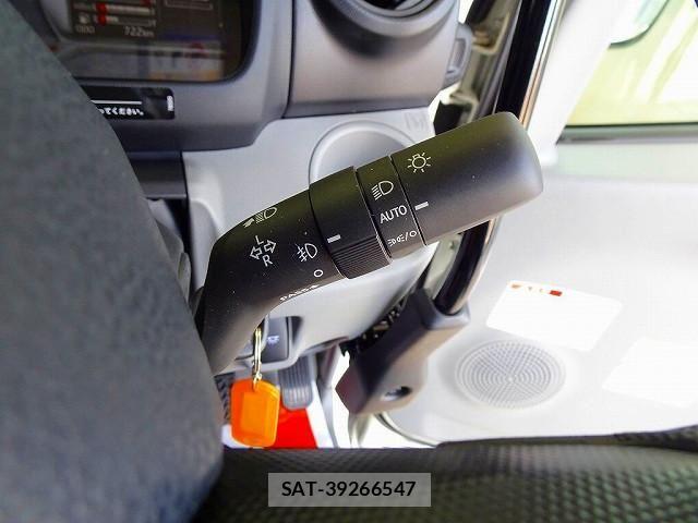 Hino DUTRO 2026-01 8229638-19