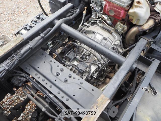 Hino DUTRO 2017-11 8229694-13