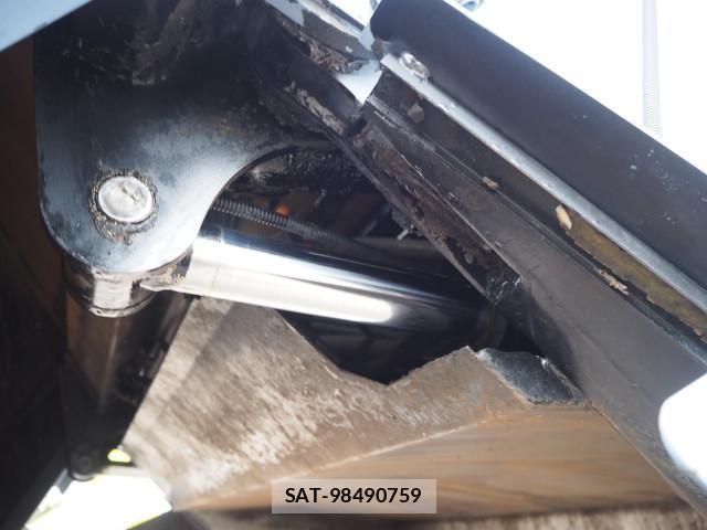Hino DUTRO 2017-11 8229694-21
