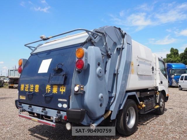 Hino DUTRO 2017-11 8229694-4
