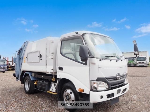 Hino DUTRO 2017-11 8229694-6