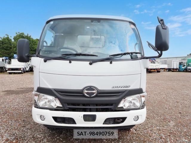 Hino DUTRO 2017-11 8229694-7