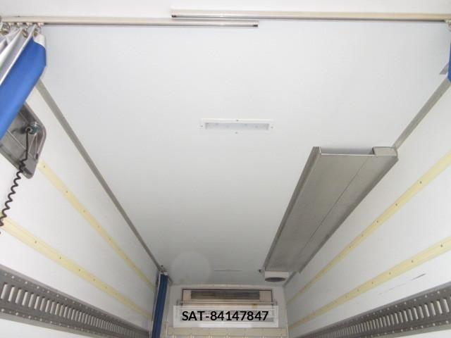 Hino DUTRO 2021-06 8229608-10