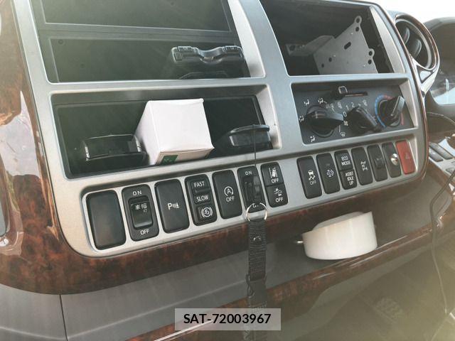 Hino DUTRO 2021-11 8245082-10