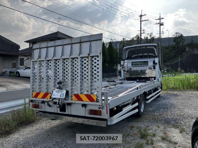 Hino DUTRO 2021-11 8245082-1