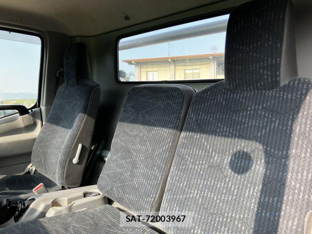 Hino DUTRO 2021-11 8245082-8