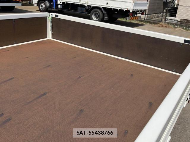 Hino DUTRO 2026-01 8245087-9
