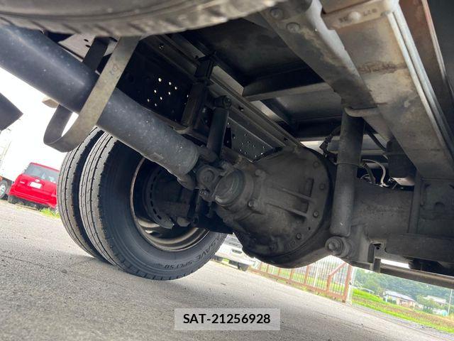 Hino DUTRO 2014-03 8245105-18