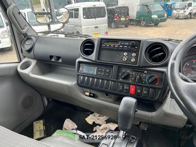Hino DUTRO 2014-03 8245105-7
