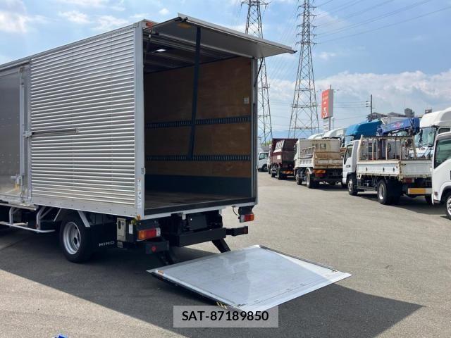 Hino DUTRO 2021-09 8245084-10