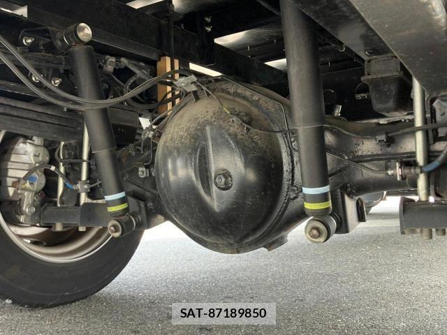 Hino DUTRO 2021-09 8245084-13
