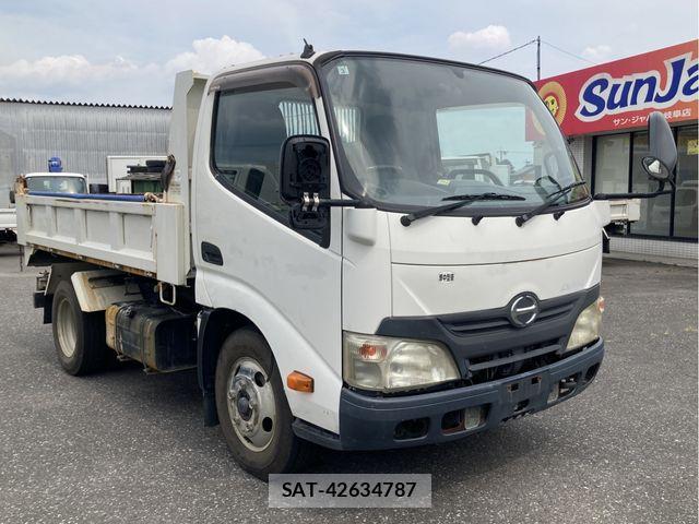 Hino DUTRO 2011-12 8245098-0