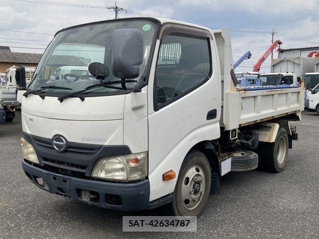 Hino DUTRO 2011-12 8245098-1