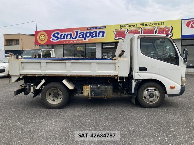 Hino DUTRO 2011-12 8245098-22