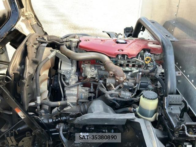 Hino DUTRO 2014-02 8245103-12