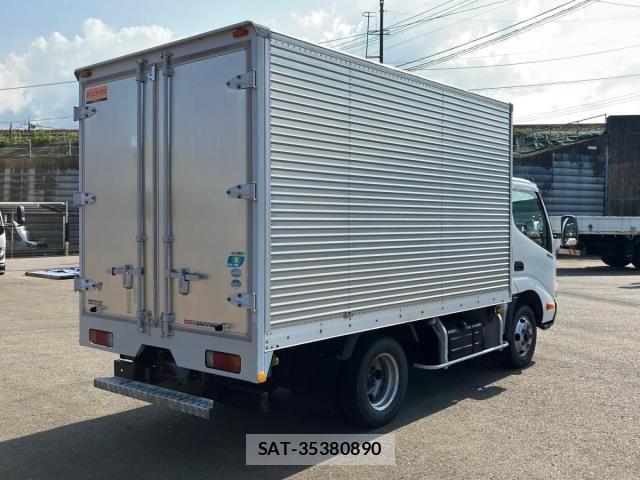 Hino DUTRO 2014-02 8245103-2