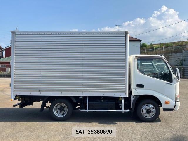 Hino DUTRO 2014-02 8245103-5