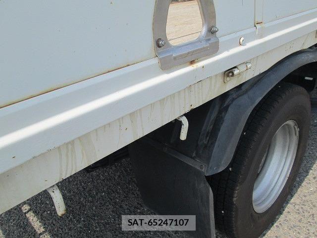 Hino DUTRO 2016-02 8245097-21