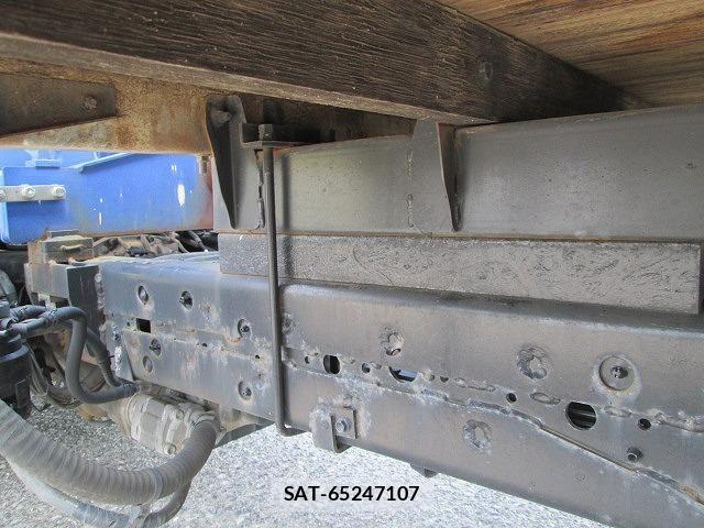 Hino DUTRO 2016-02 8245097-28