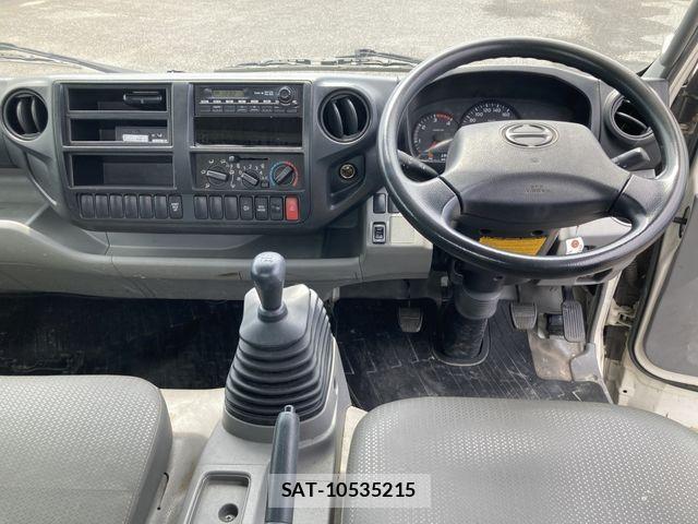 Hino DUTRO 2011-12 8245101-6
