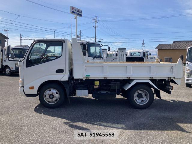 Hino DUTRO 2016-07 8245096-2