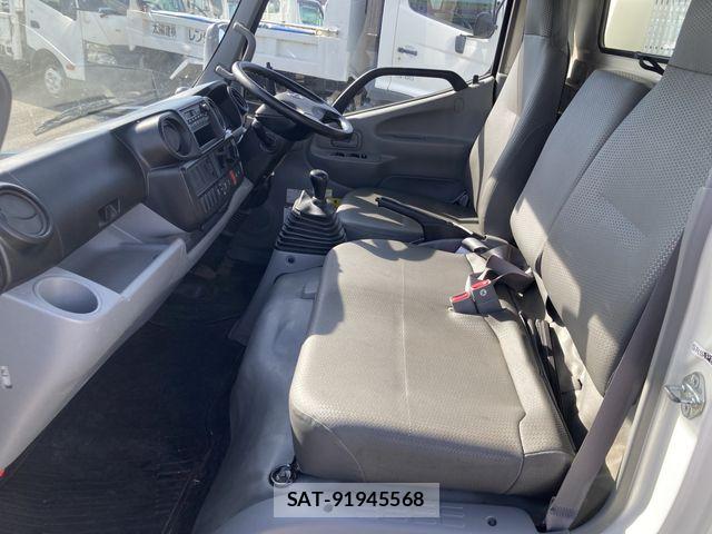 Hino DUTRO 2016-07 8245096-8