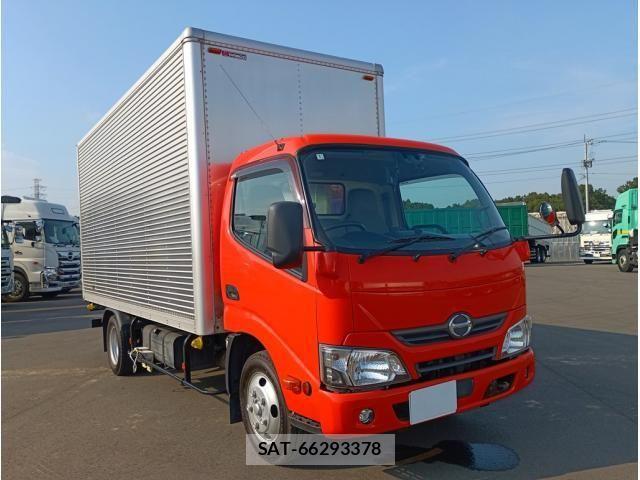 Hino DUTRO 2019-01 8245095-1