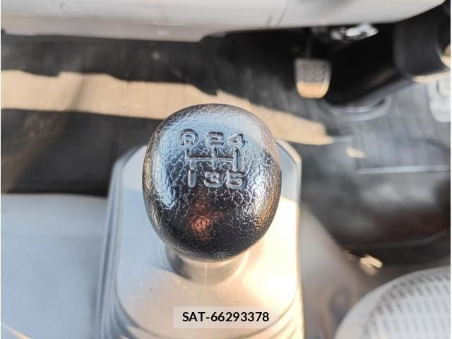 Hino DUTRO 2019-01 8245095-23