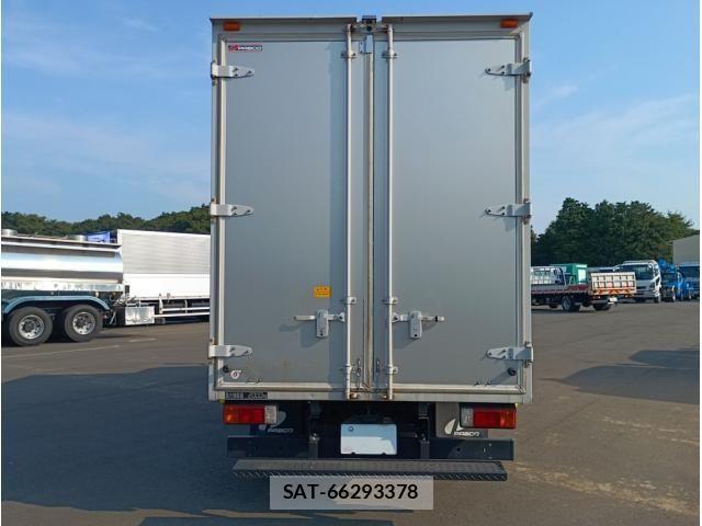 Hino DUTRO 2019-01 8245095-4