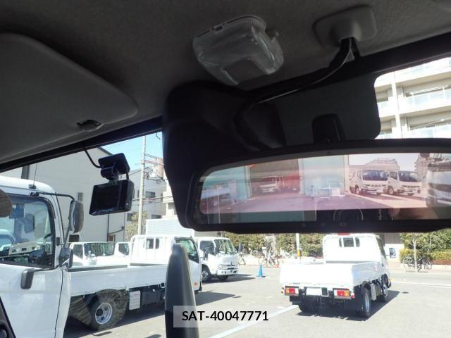 Hino DUTRO 2026-01 8245092-24