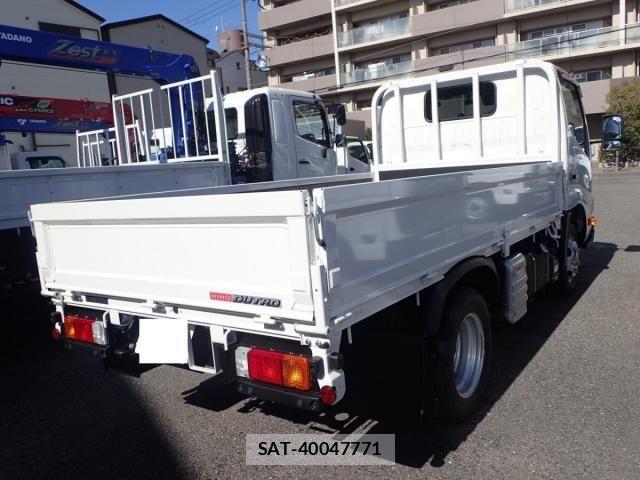 Hino DUTRO 2026-01 8245092-2