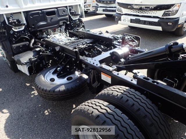 Hino DUTRO 2026-01 8245090-12