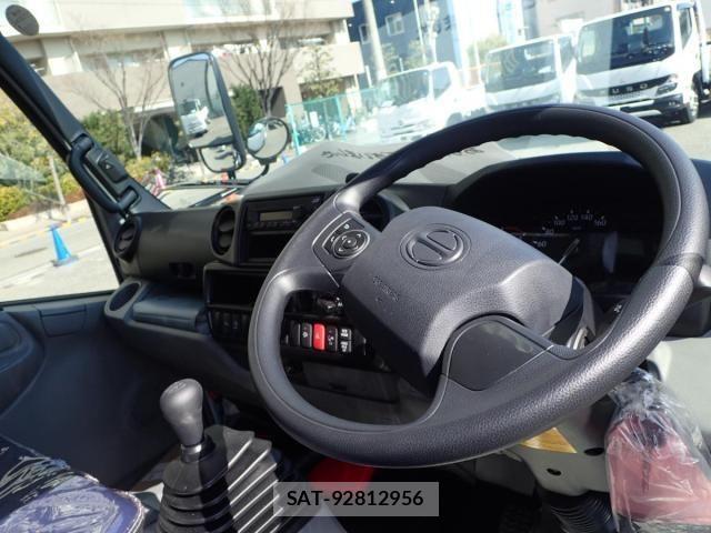 Hino DUTRO 2026-01 8245090-19