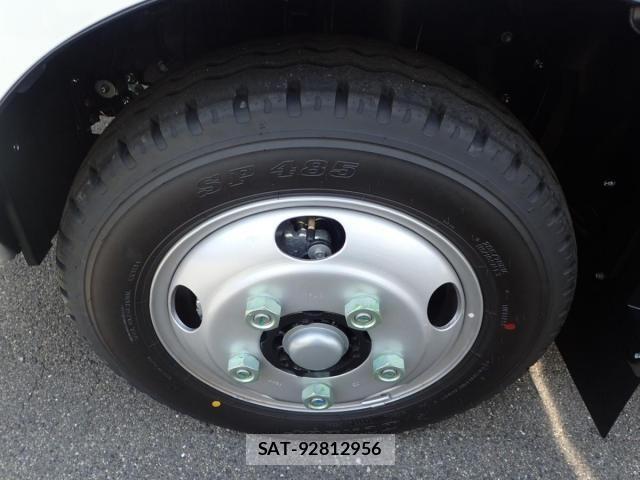 Hino DUTRO 2026-01 8245090-28