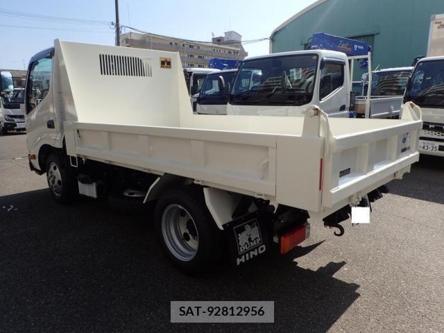 Hino DUTRO 2026-01 8245090-2