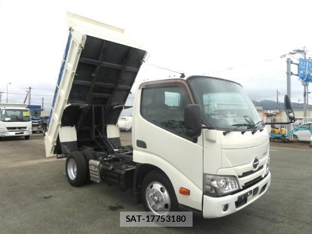 Hino DUTRO 2022-06 8245093-23