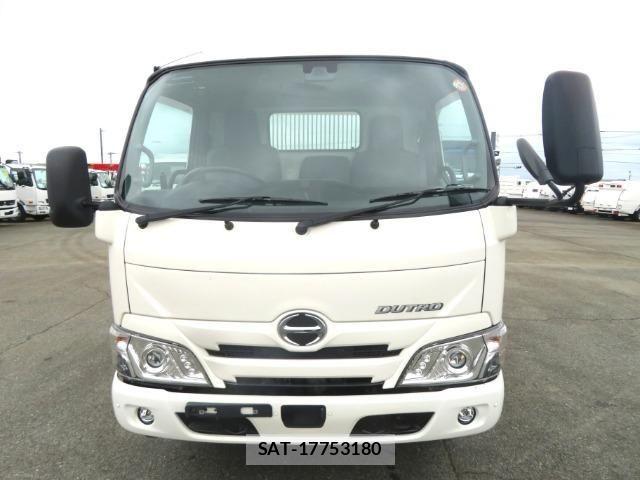Hino DUTRO 2022-06 8245093-2