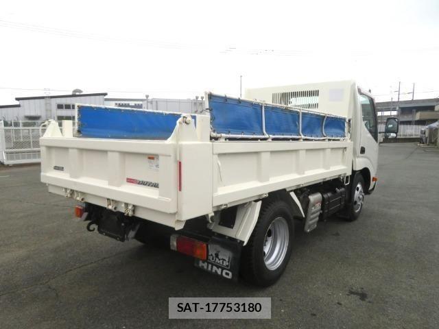 Hino DUTRO 2022-06 8245093-5