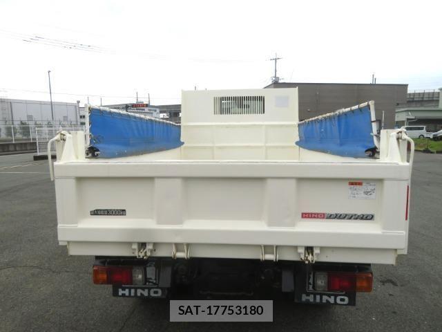 Hino DUTRO 2022-06 8245093-6