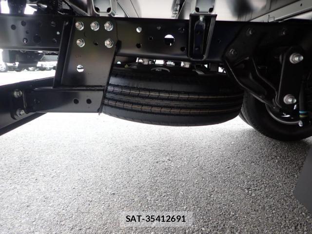 Hino DUTRO 2026-01 8245089-10